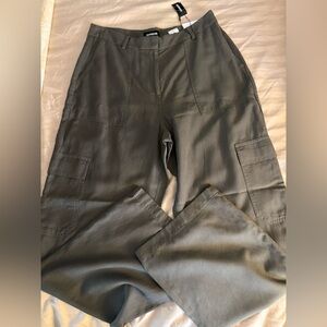 Express Women’s Cargo Pants in Olive Green